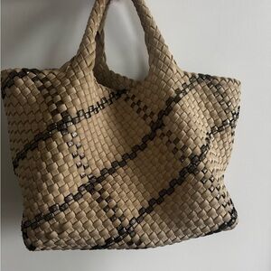 Elegant Woven Tote Bag - Black and Tan
